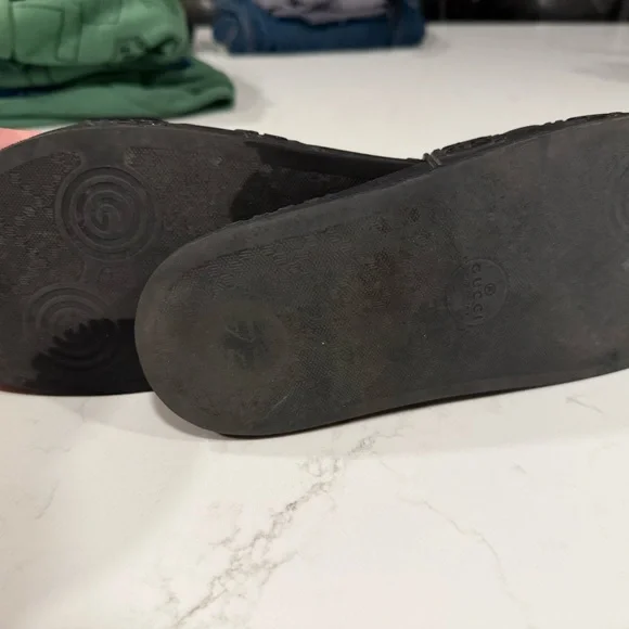 Gucci Black Logo Slide Sandals - Picture 3 of 4